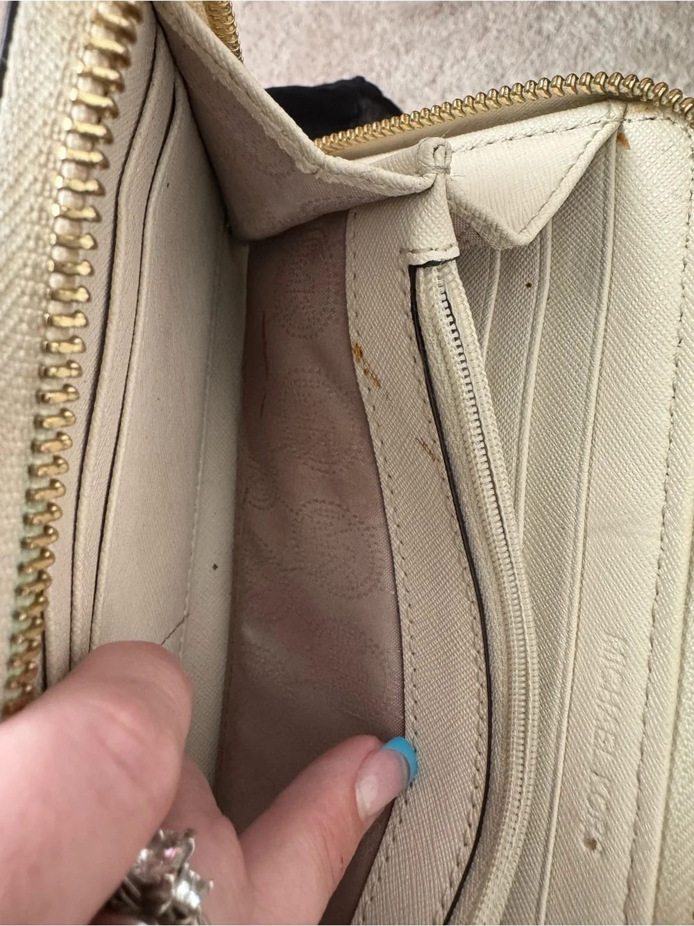 Michael Kors saffiano leather